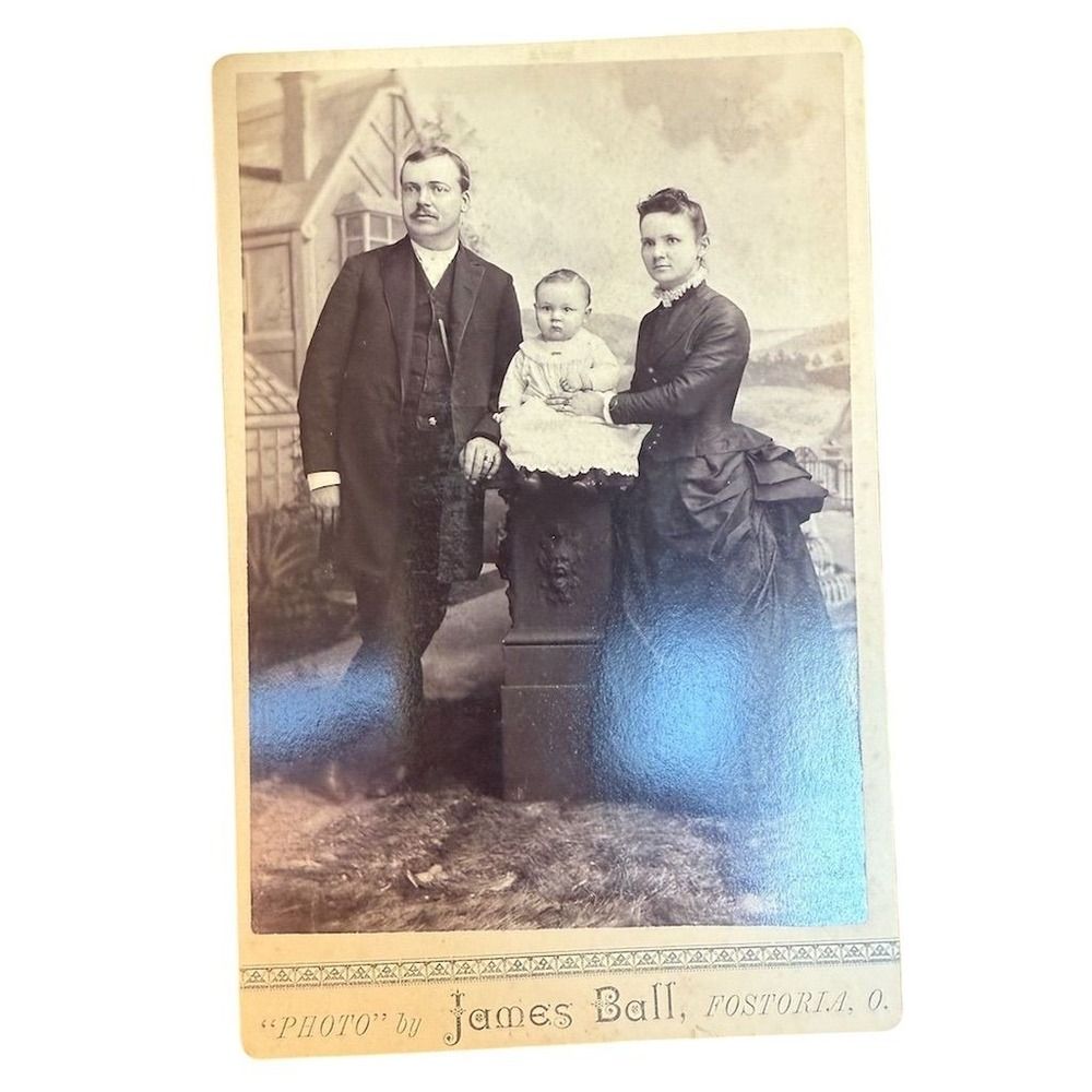 Antique Victorian Family Portrait Photo‎ by James Ball Fostoria O. 4x6 sepia